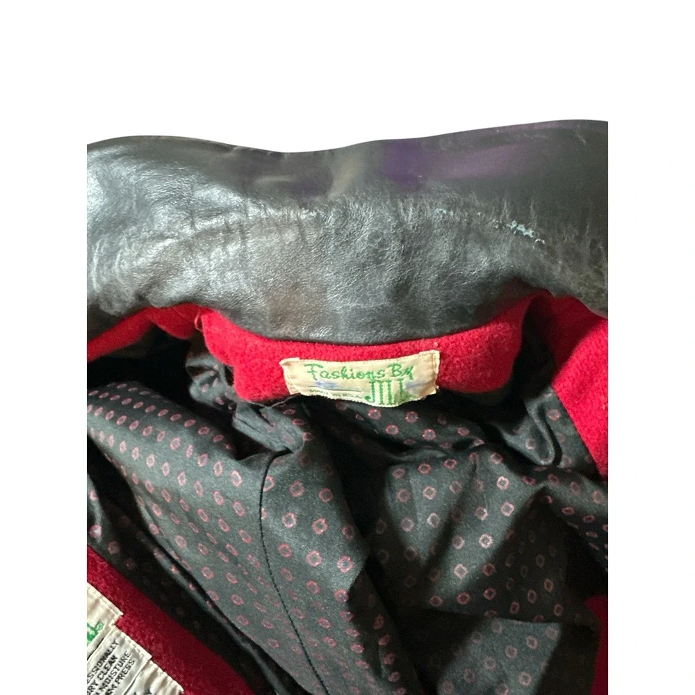 Vintage Fashions By Jill Women's Red Black‎ Trench Coat 100% Wool Leather Collar